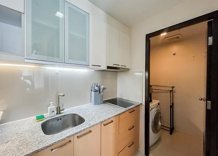 Apartment Modish One Bedroom In Opr *
